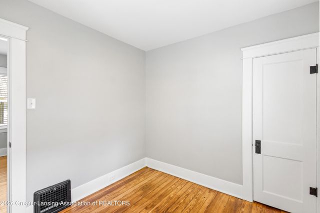 2412 Fernwood Avenue, Lansing, MI 48912