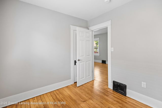 2412 Fernwood Avenue, Lansing, MI 48912