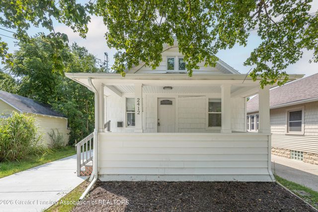 2412 Fernwood Avenue, Lansing, MI 48912