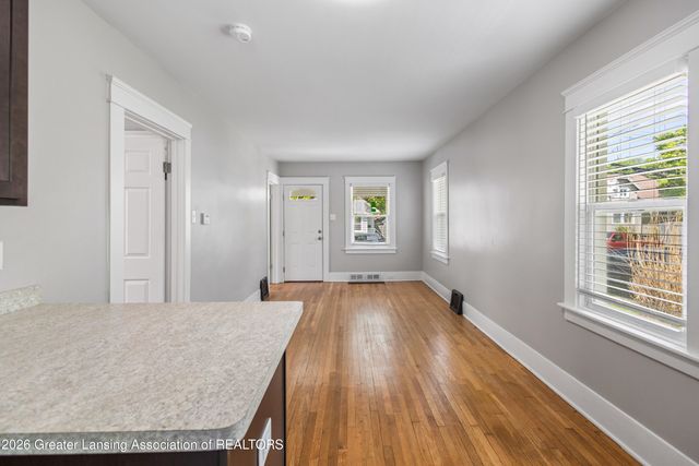 2412 Fernwood Avenue, Lansing, MI 48912
