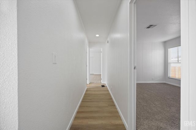 152 Torrey Pine Lane, Bakersfield, CA 93308