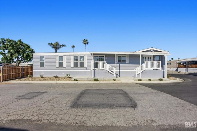 152 Torrey Pine Lane, Bakersfield, CA 93308