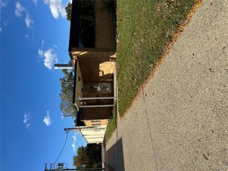 23539 Pinewood Street, Warren, MI 48091