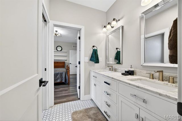 280 Sycamore Lane, Winfield, MO 63389