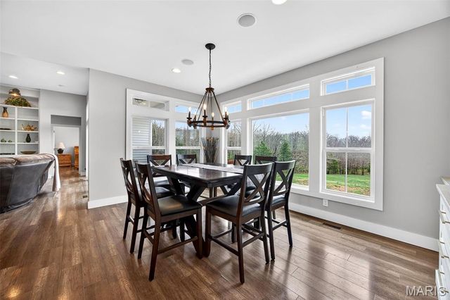 280 Sycamore Lane, Winfield, MO 63389