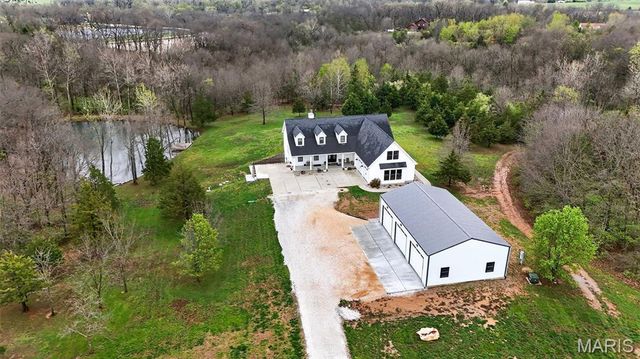 280 Sycamore Lane, Winfield, MO 63389