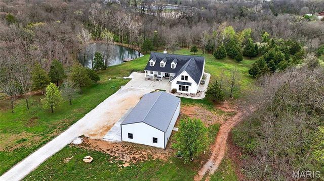 280 Sycamore Lane, Winfield, MO 63389