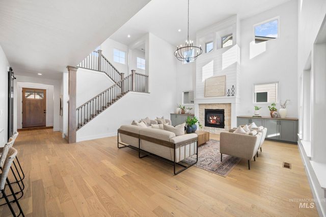 2864 E Mardia St, Meridian, ID 83642