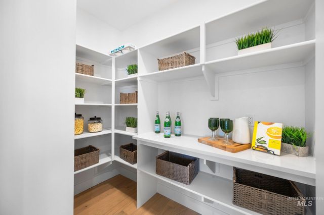 2864 E Mardia St, Meridian, ID 83642