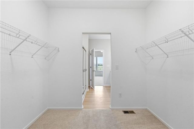 1217 SE Windbreak Street, Lee's Summit, MO 64081