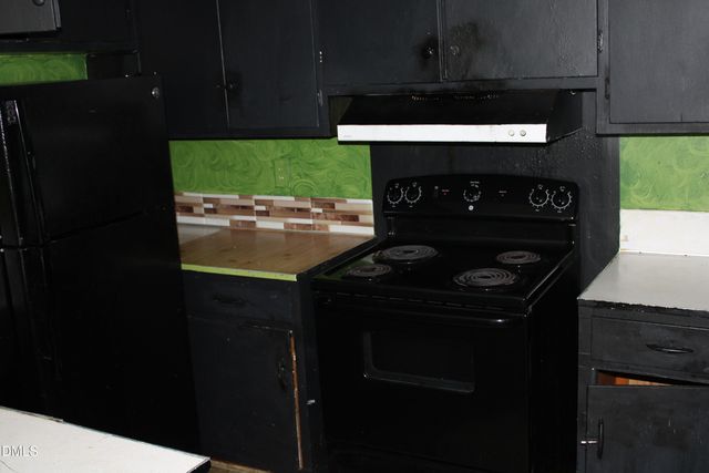 398 N Englewood Drive, Kenly, NC 27542