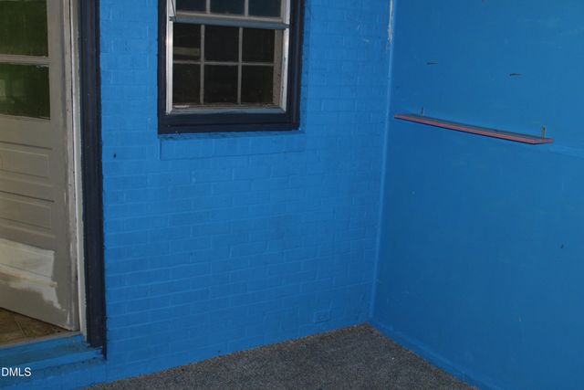 398 N Englewood Drive, Kenly, NC 27542