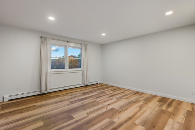 345 DRY HILL Road, Barrington, NH 03825