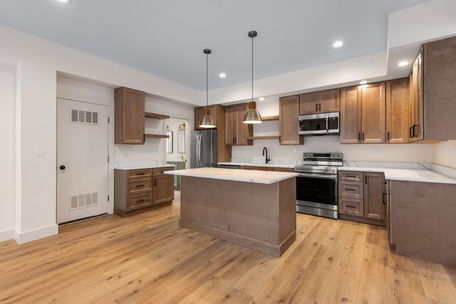 345 DRY HILL Road, Barrington, NH 03825