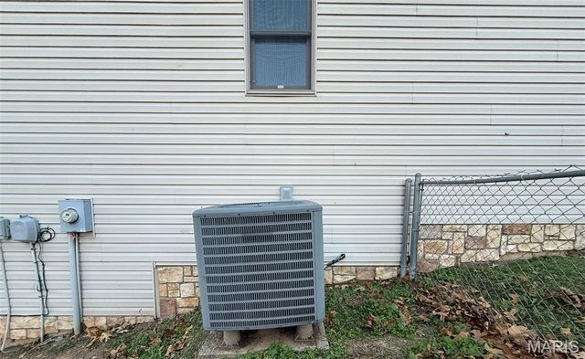 605 Wildwood Lane, Waynesville, MO 65583