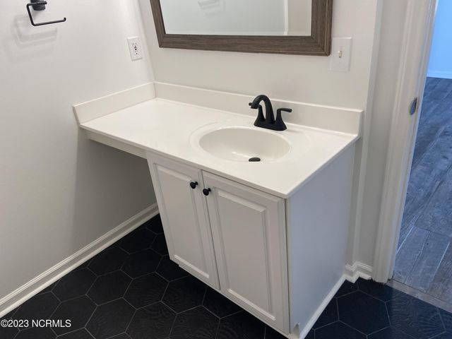 338 Emerald Cove Court, Wilmington, NC 28409