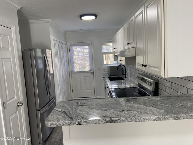 338 Emerald Cove Court, Wilmington, NC 28409