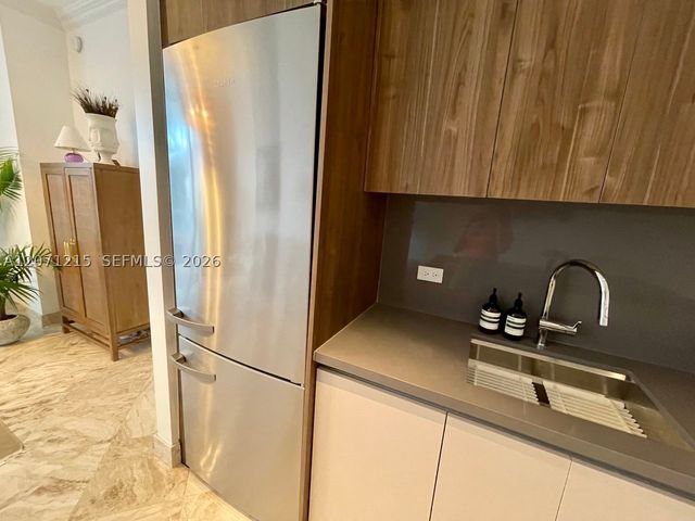 3470 E Coast Ave H0806, Miami, FL 33137