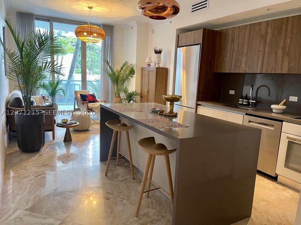 3470 E Coast Ave H0806, Miami, FL 33137