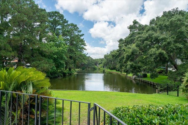 731 Knotty Pine Road, Charleston, SC 29412