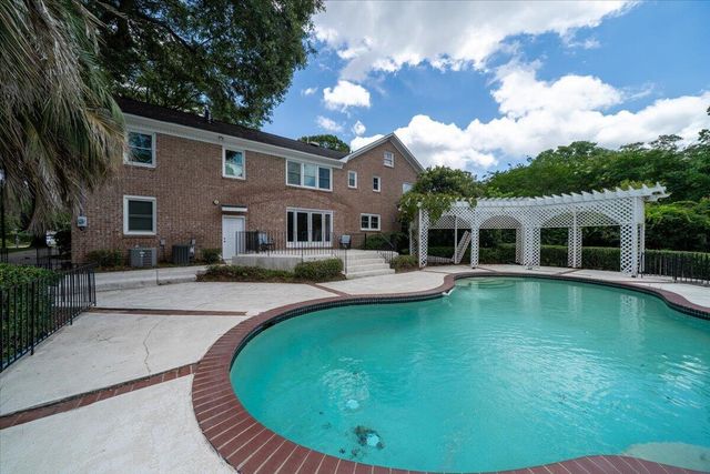 731 Knotty Pine Road, Charleston, SC 29412