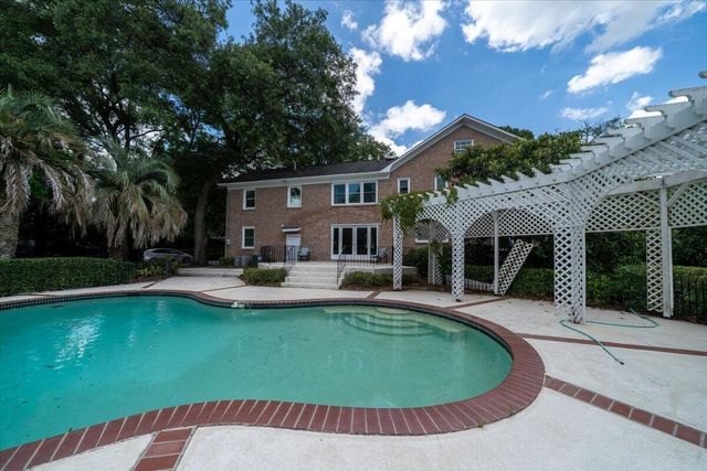 731 Knotty Pine Road, Charleston, SC 29412
