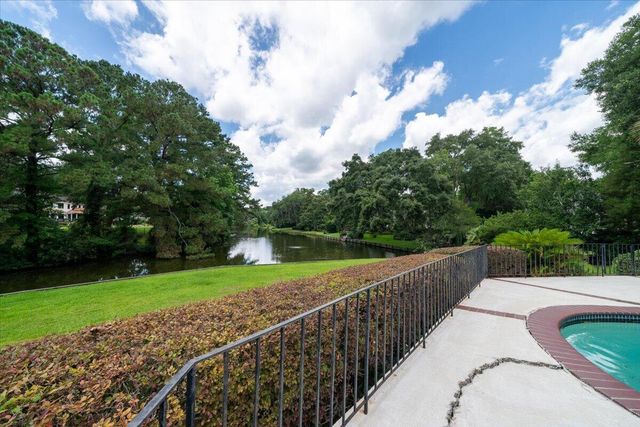 731 Knotty Pine Road, Charleston, SC 29412