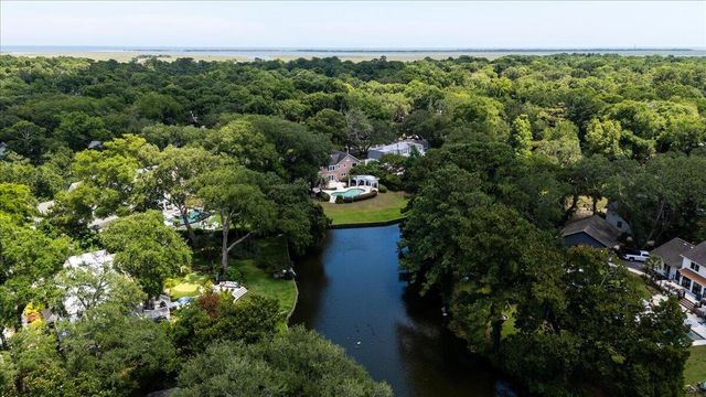 731 Knotty Pine Road, Charleston, SC 29412