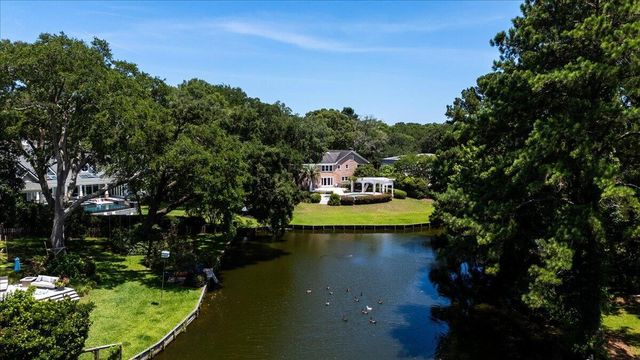 731 Knotty Pine Road, Charleston, SC 29412