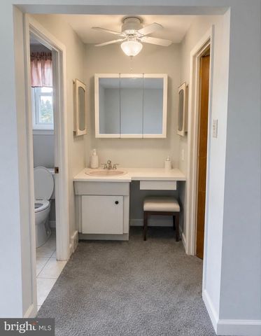 8520 BRIDLE RD, Philadelphia, PA 19111