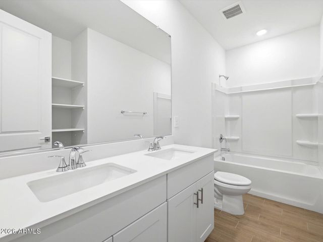 17773 W ILLINI Street, Goodyear, AZ 85338