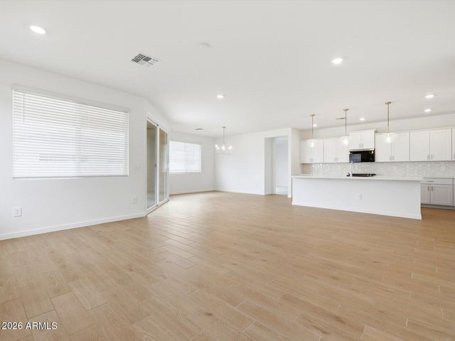 17773 W ILLINI Street, Goodyear, AZ 85338