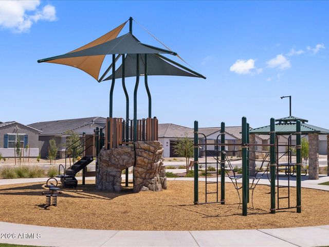17773 W ILLINI Street, Goodyear, AZ 85338
