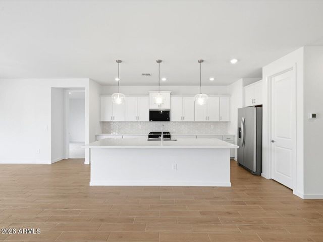 17773 W ILLINI Street, Goodyear, AZ 85338