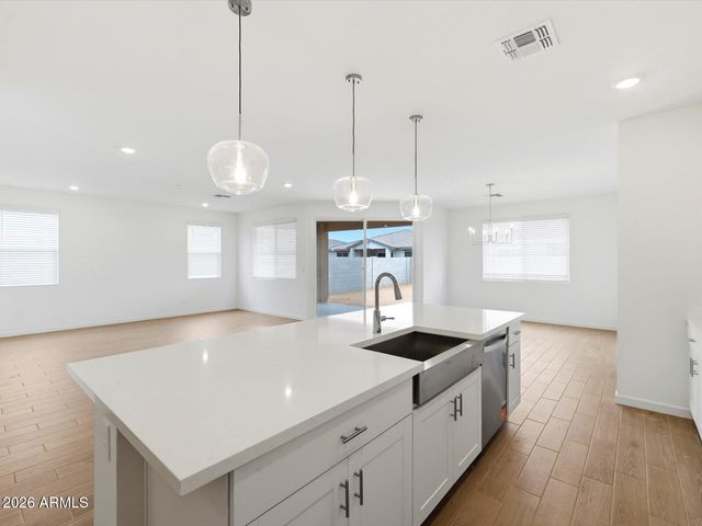 17773 W ILLINI Street, Goodyear, AZ 85338