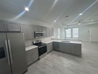 301 S Railroad Avenue, Shepherd, TX 77371