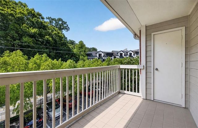 1021 Chastain Park Court NE, Atlanta, GA 30342
