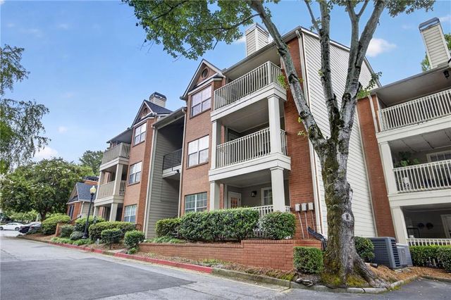 1021 Chastain Park Court NE, Atlanta, GA 30342