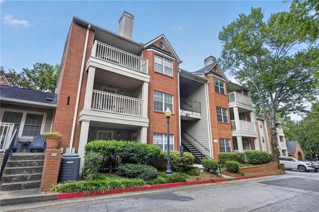1021 Chastain Park Court NE, Atlanta, GA 30342