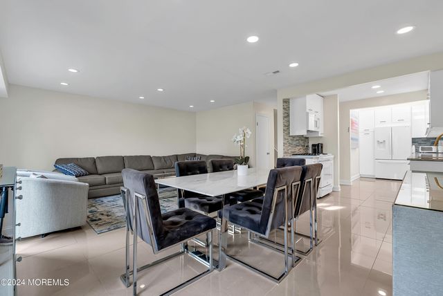 215 W Morgan Avenue 13, Deal, NJ 07723