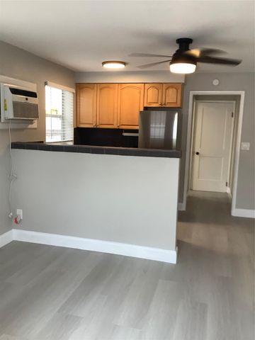 1539 NE 32nd St, Oakland Park, FL 33334