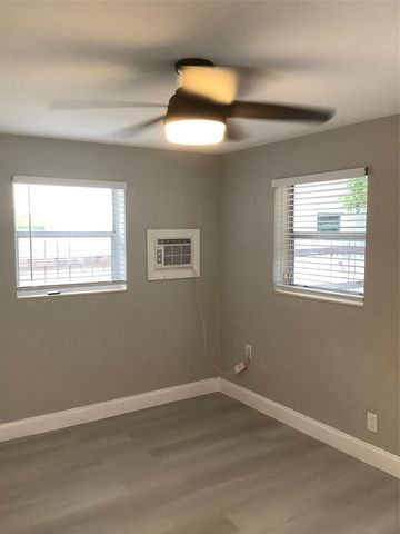 1539 NE 32nd St, Oakland Park, FL 33334