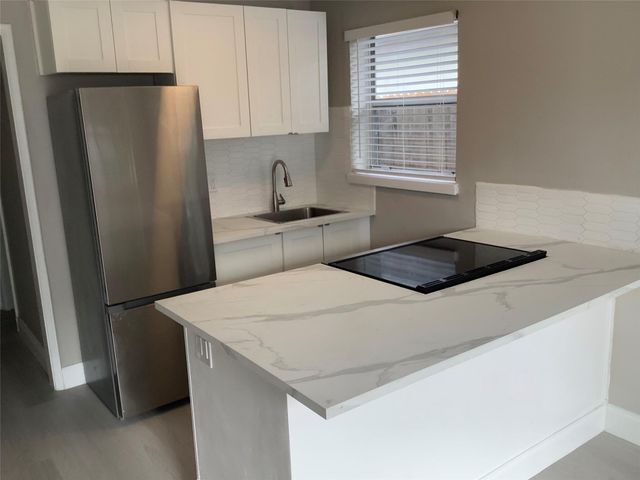 1539 NE 32nd St, Oakland Park, FL 33334