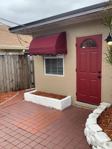 1539 NE 32nd St, Oakland Park, FL 33334