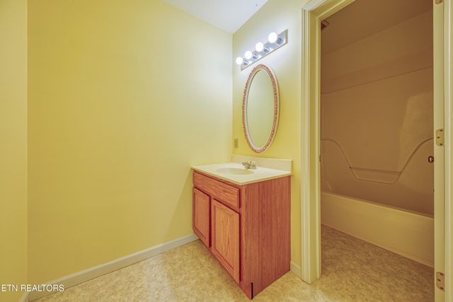 6360 Love Song Lane, Knoxville, TN 37914