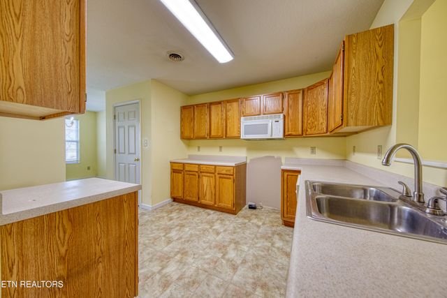 6360 Love Song Lane, Knoxville, TN 37914