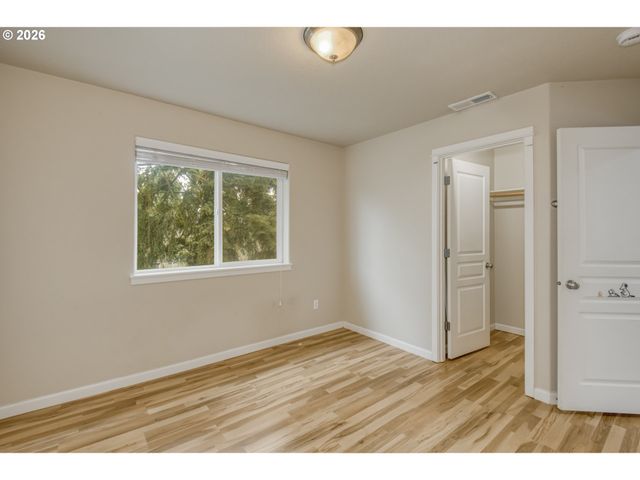 21626 Sw PARKIN Ln, Beaverton, OR 97003