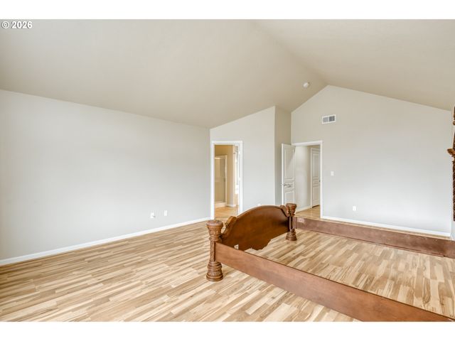 21626 Sw PARKIN Ln, Beaverton, OR 97003