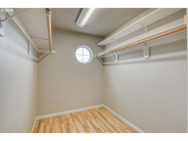 21626 Sw PARKIN Ln, Beaverton, OR 97003