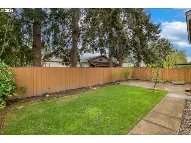 21626 Sw PARKIN Ln, Beaverton, OR 97003